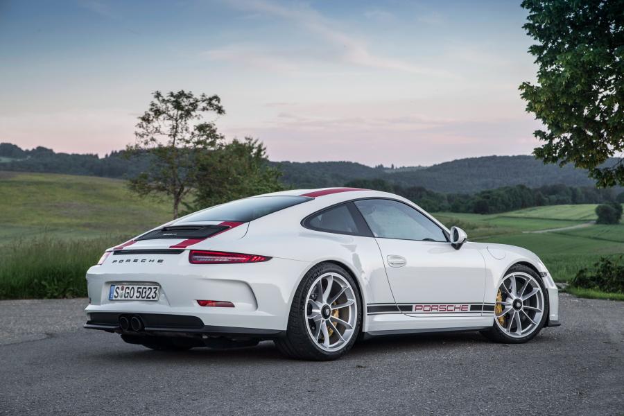  Porsche 911 R 2016 года  (фото 18 из 50)